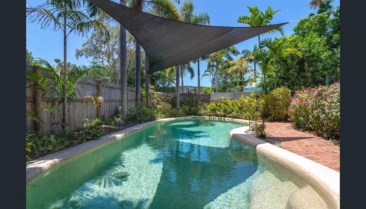 Modern 2 Bedroom Townhouse - Four Mile Beach Escapes Port Douglas Eksteriør bilde