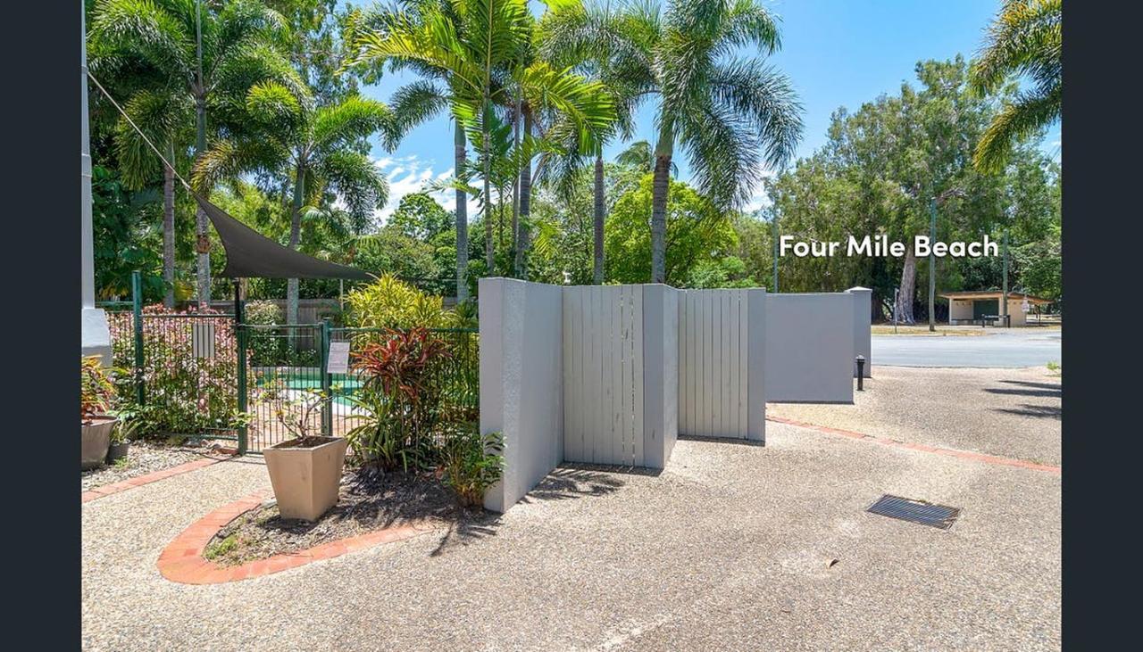 Modern 2 Bedroom Townhouse - Four Mile Beach Escapes Port Douglas Eksteriør bilde